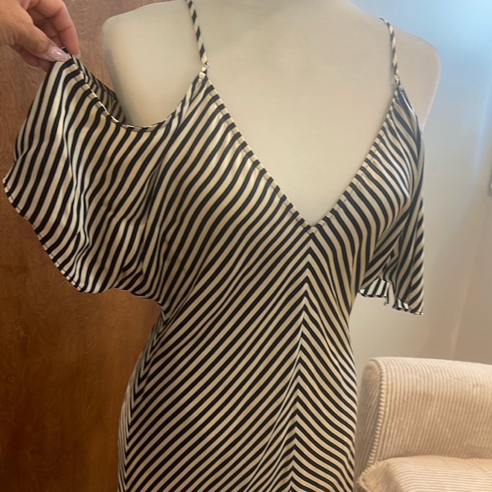 T Alexander Wang striped cold shoulder dress 100% silk sz 6